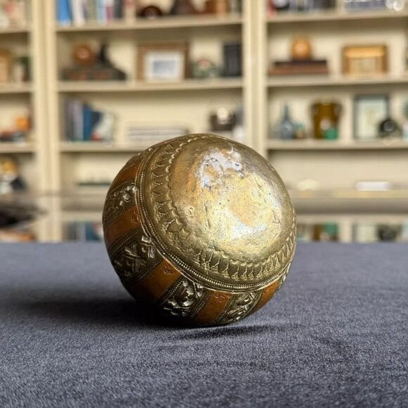 Antique 19th c Ganga-Jamuna Brass & Copper Lota Handcrafted Indian Ritual Vessel - Picture 5 of 8